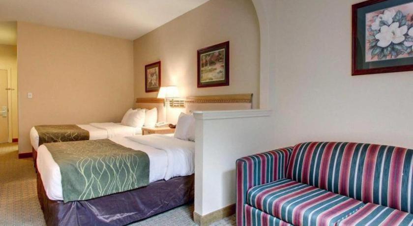 Baymont By Wyndham Laurel Hotel Екстериор снимка